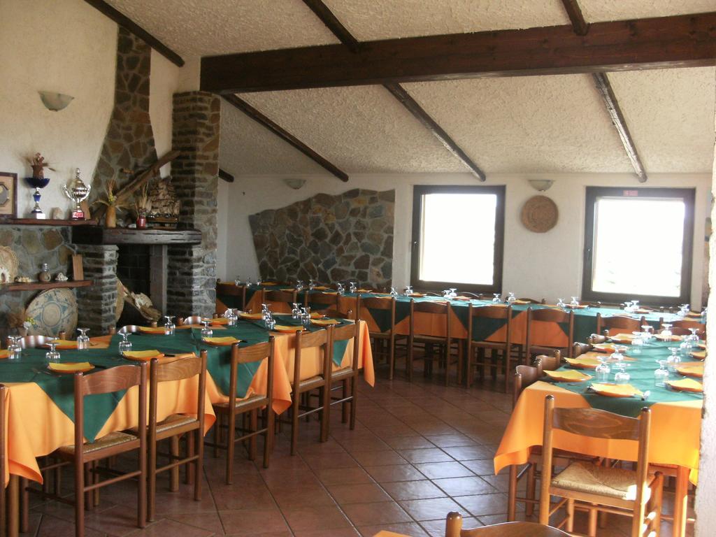 Agriturismo Finagliosu Palmadula Εξωτερικό φωτογραφία